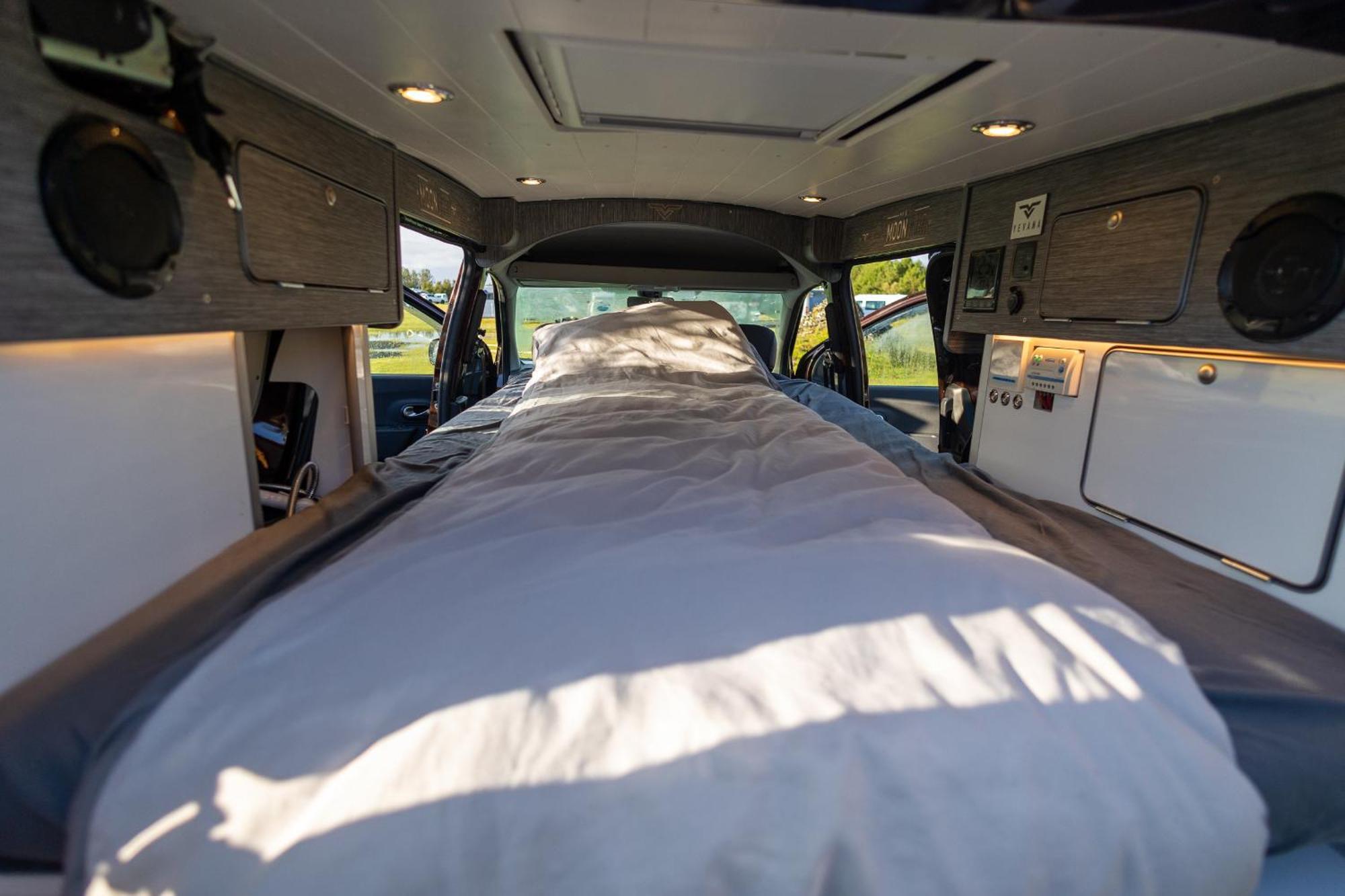 Отель Smart Camper Хабнарфьордюр Экстерьер фото