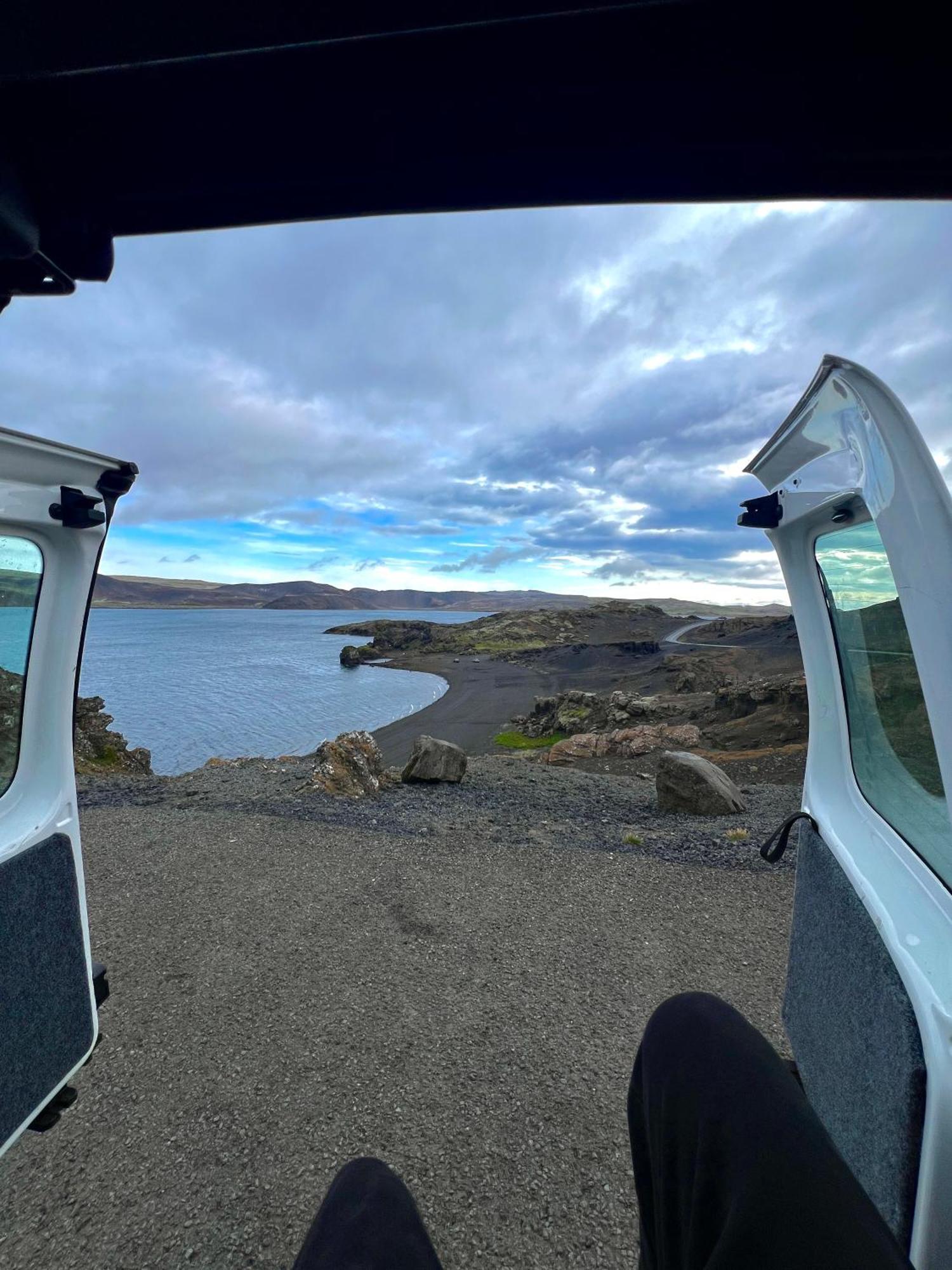 Отель Smart Camper Хабнарфьордюр Номер фото